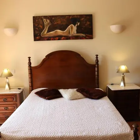 Vivenda Guisado With Private Pool V3+2 Holiday home Albufeira