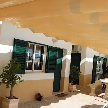 Holiday home Vivenda Guisado With Private Pool V3+2 Albufeira